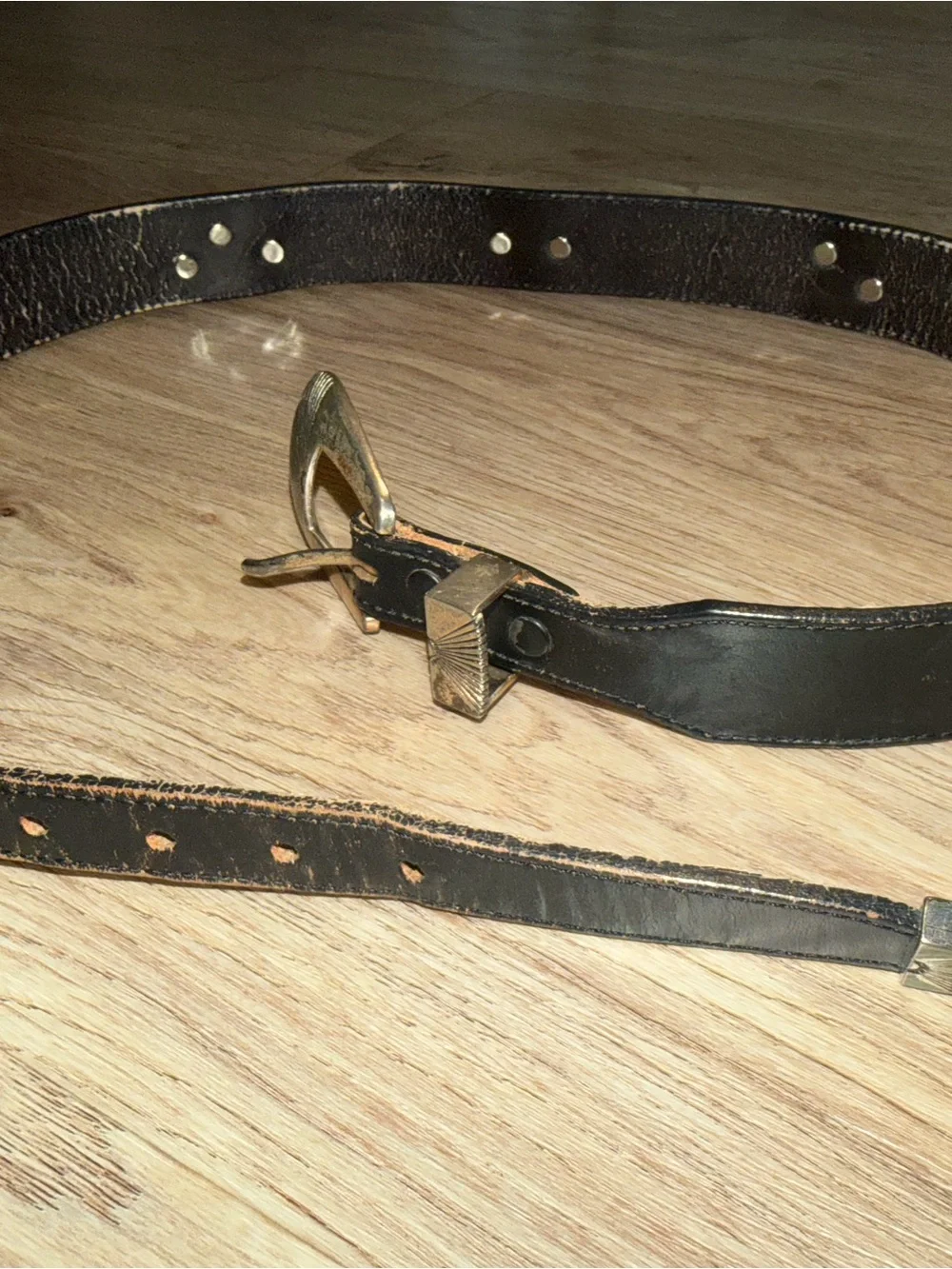Black Silver Creek Leather Belt with Decorative Silver accents w/Buckle size 34